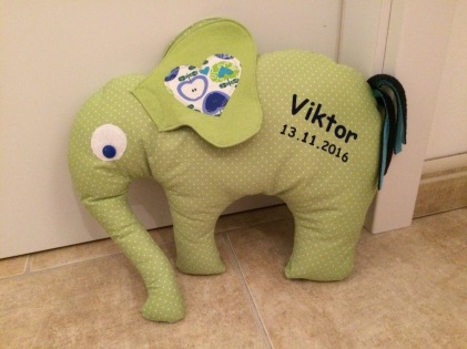 Elefant Viktor 1